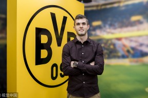 内马尔重返赛场，险胜首场状态出色，巴塞罗那观众沸腾！赢得满堂喝彩(内马尔女朋友)-九游体育官网