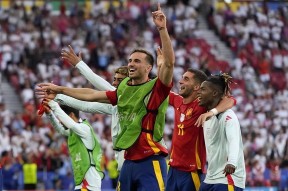 重要助攻引发热议！，蒂姆在西班牙队比赛中大比分获胜赢得满堂喝彩的简单介绍-九游体育下载