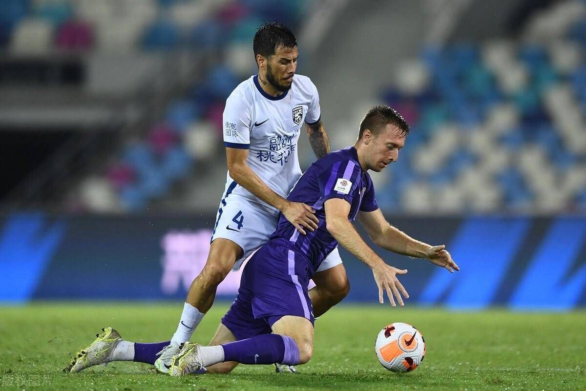 风云突变上海久事今晚止住颓势，中超版图或变，气氛紧张，医务组通报恢复(昨夜星辰恰似你快穿)